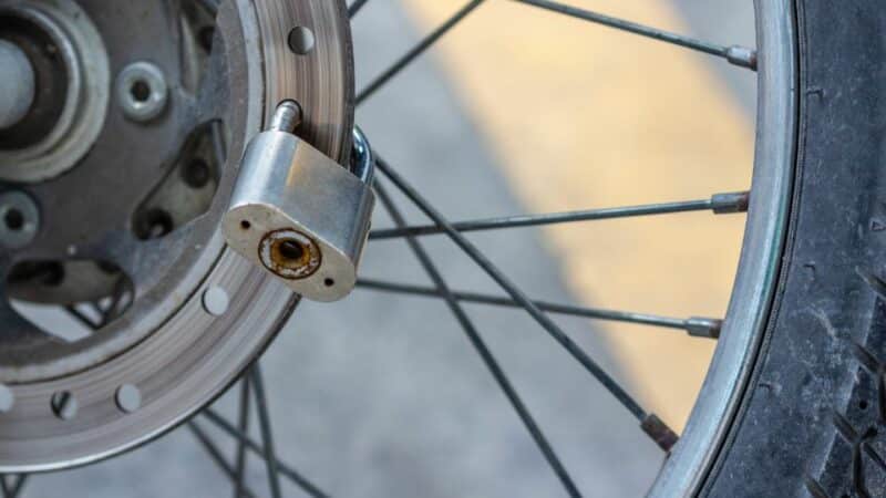 מנעול דיסק לאופנוע