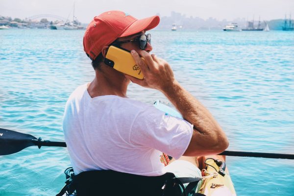 פון פלואוטי - הצילו את הטלפון שלכם מאובדן במים